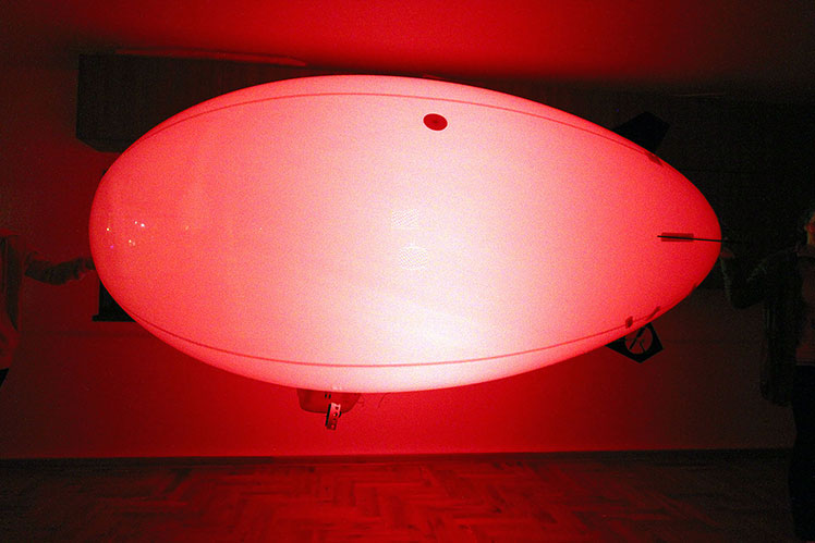 4.5-m-RC-Blimp-with-Camera